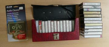 27 muziek cassettes + koffertje + reinigingskit voor 5€ beschikbaar voor biedingen