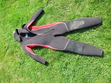 Combinaison humide Subea 7,5 mm – Taille L – avec capuche beschikbaar voor biedingen