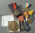 ARMEE BELGE WW1 - LOT DE DECORATIONS, Collections, Envoi, Armée de terre, Ruban, Médaille ou Ailes