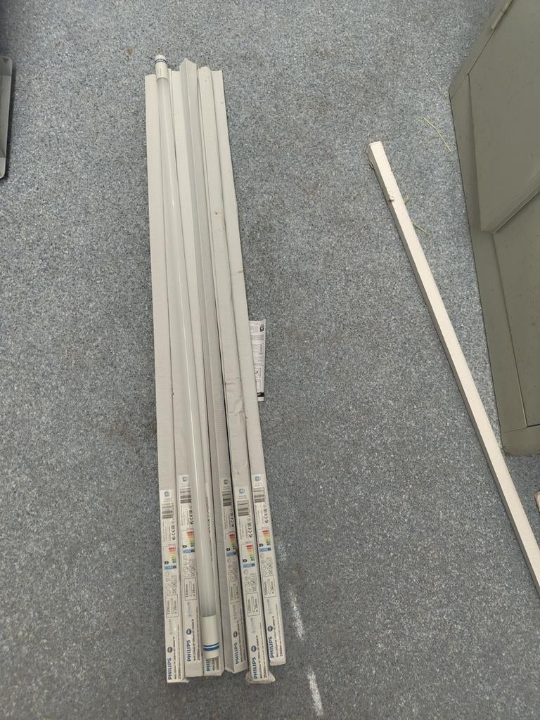 8 Led TL lampen Philips LEDTube, Enlèvement