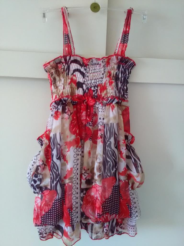 Meisjesjurk, nooit gedragen., Kinderen en Baby's, Kinderkleding | Maat 104, Ophalen of Verzenden