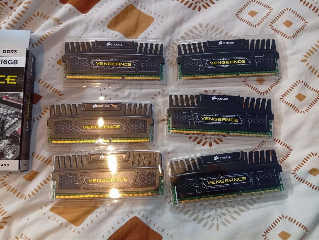 24Go DDR3 Corsair Vengeance - 6x4Go, Enlèvement ou Envoi, DDR3