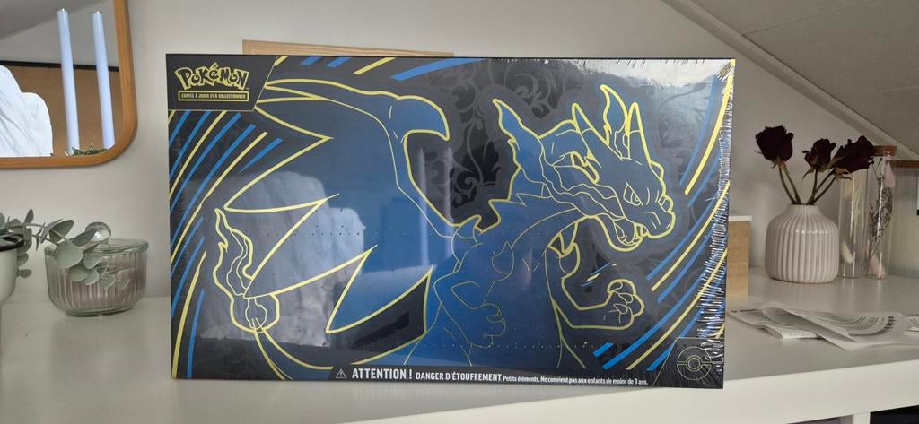 UPC Méga Dracaufeu, Hobby en Vrije tijd, Verzamelkaartspellen | Pokémon, Ophalen of Verzenden