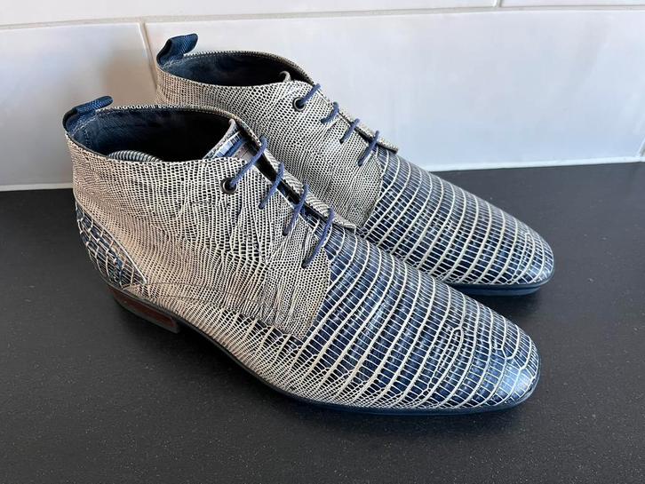 Floris van Bommel herenschoenen maat 7 / 41 weinig gedragen, Vêtements | Hommes, Chaussures, Comme neuf, Chaussures à lacets, Bleu