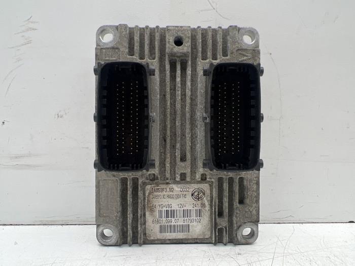 Ordinateur gestion moteur d'un Fiat Punto Grande, Autos : Pièces & Accessoires, Électronique & Câbles, Fiat, Utilisé, 3 mois de garantie