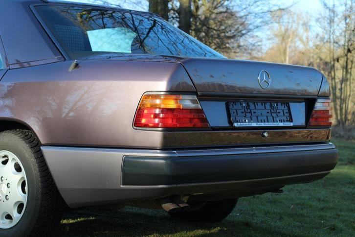 Mercedes 320E dans un état exceptionnel !, Autos, Mercedes-Benz, Entreprise, Achat, Série 300, ABS, Verrouillage central, Rétroviseurs électriques