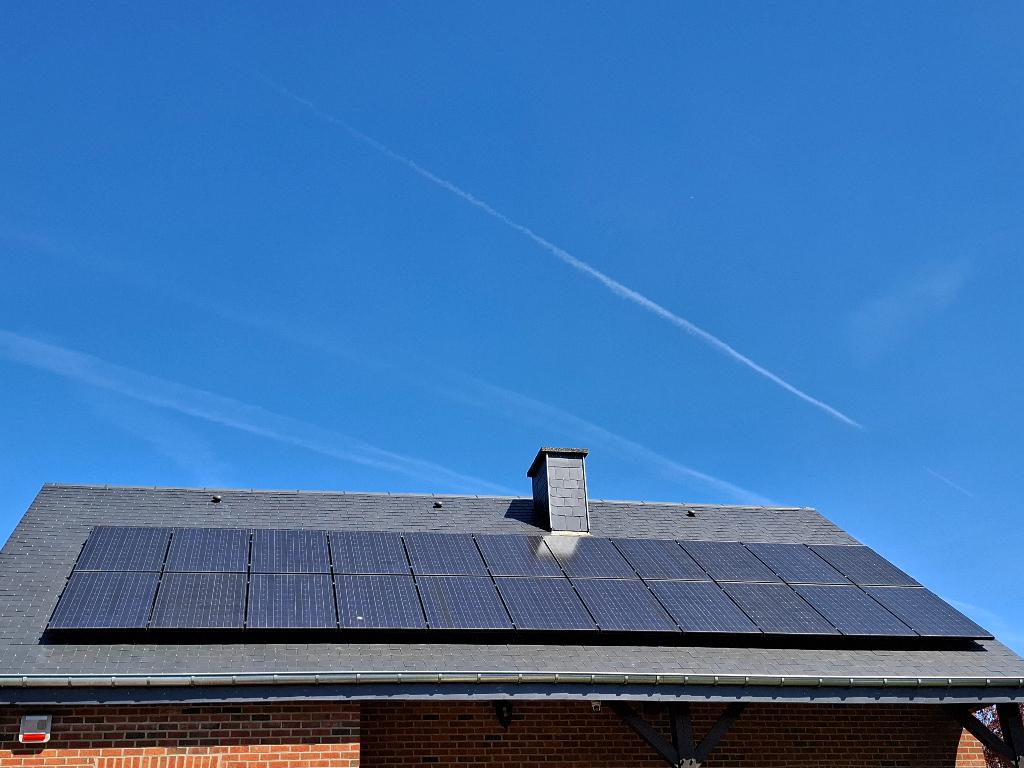 panneaux solaires, Bricolage & Construction, Panneaux solaires & Accessoires, Utilisé, Système complet, 200 watts-crêtes ou plus