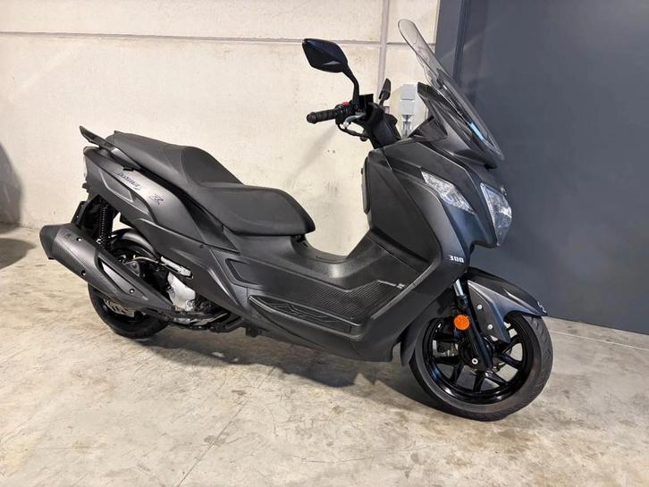 SYM Joymax S 300 leuke luxescooter (bj 2021), Motoren, Motoren | Overige merken, Bedrijf, Scooter, 12 t/m 35 kW