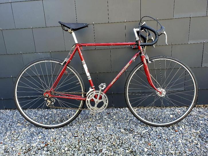 Vélo de route Peugeot entièrement restauré (vintage), Vélos & Vélomoteurs, Vélos | Vélos de course, Utilisé, 10 à 15 vitesses