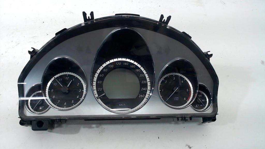 Cockpit Mercedes-Benz E-Klasse, Onderdelen@venauto.nl, Van der Ven Autorecycling B.V., Gebruikt, Ettenseweg 76, 4706 PB Roosendaal, The Netherlands