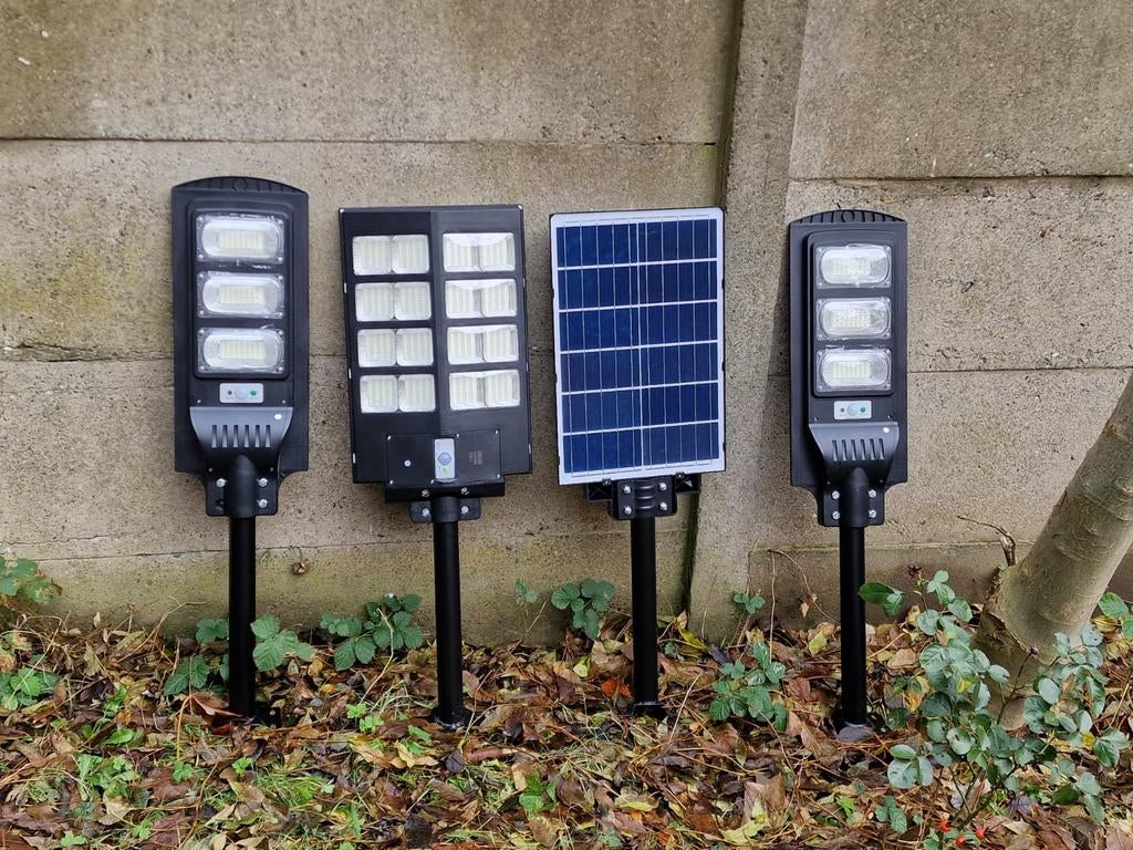 Set van 10 grote zonnelampen voor veldparkeerterrein, Tuin en Terras, Tuinmeubel-accessoires, Ophalen
