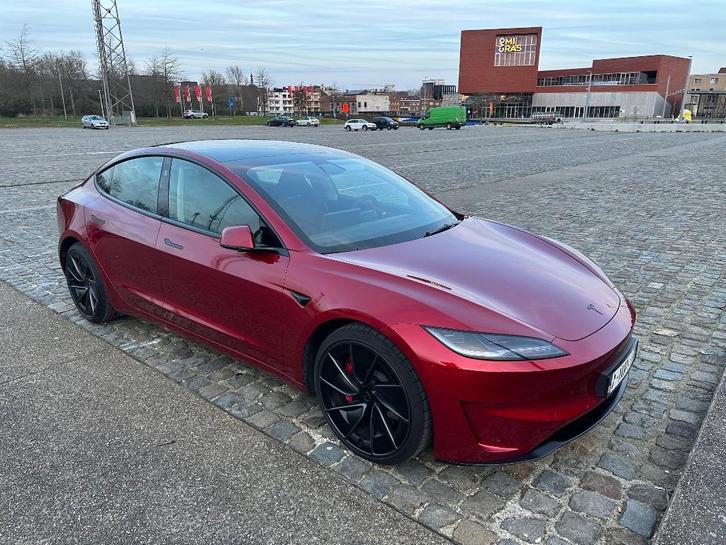 Model 3 - Performance - Highland - Model 2026 FSD, Auto's, Tesla, Particulier, Model 3, 360° camera, 4x4, ABS, Achteruitrijcamera