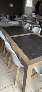 Eetkamer tafel en vitrinekast, Ophalen, Gebruikt, Eikenhout, 200 cm of meer