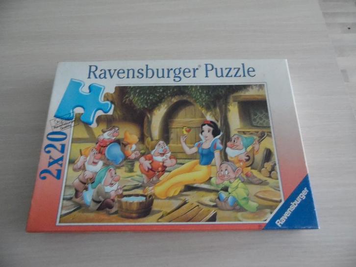2X20 DELIGE PUZZEL DISNEY SNEEUWWITJE EN DE ZEVEN DWERGEN, Kinderen en Baby's, Speelgoed | Kinderpuzzels, Zo goed als nieuw, 2 tot 4 jaar