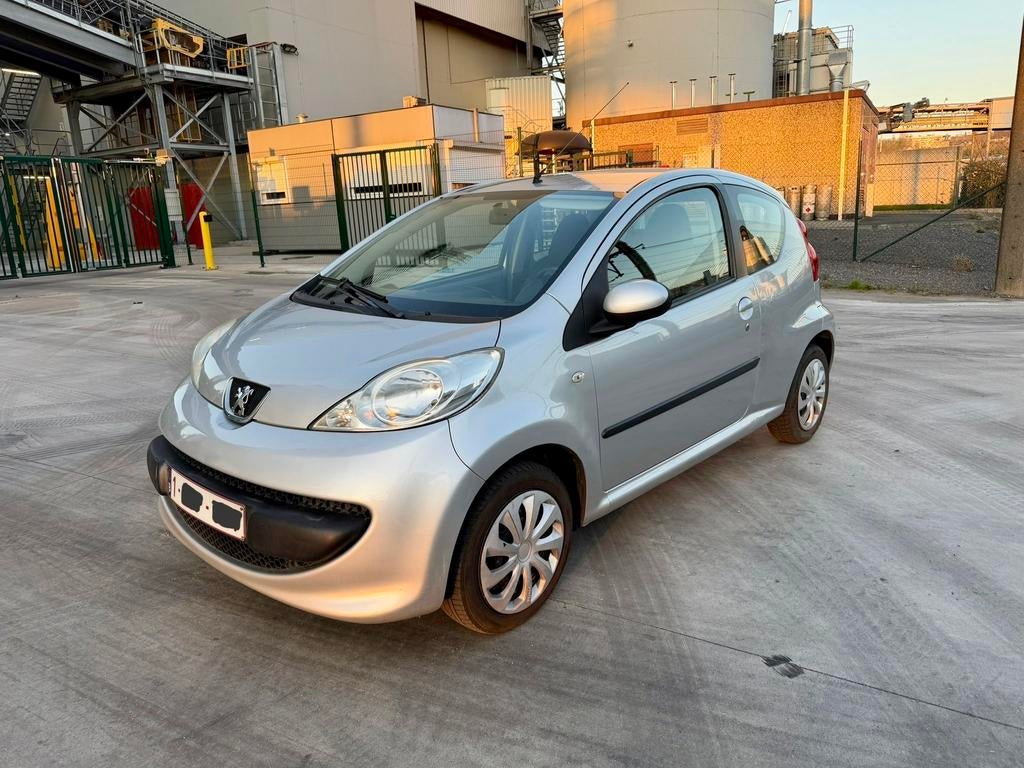 Peugeot 107 essence Prête à immatriculer  Année 2008 *172km, Auto's, Peugeot, Elektrische ramen, Handgeschakeld, Particulier, Euro 4