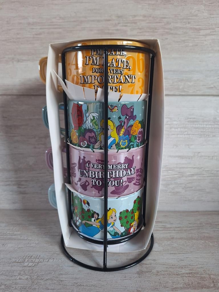 ENSEMBLE DE TASSES ALICE AUX PAYS DES MERVEILLES, Enlèvement