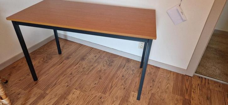 KANTOORTAFEL, Huis en Inrichting, Bureaus, Gebruikt, Bureau, Ophalen