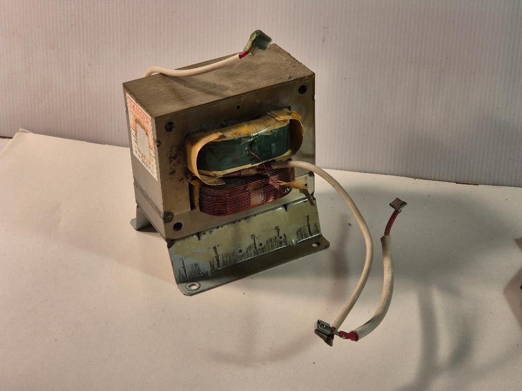 Transformator van een microgolfoven, Ophalen