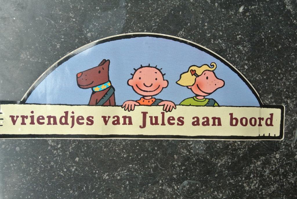 sticker: "vriendjes van Jules aan boord", Ophalen of Verzenden