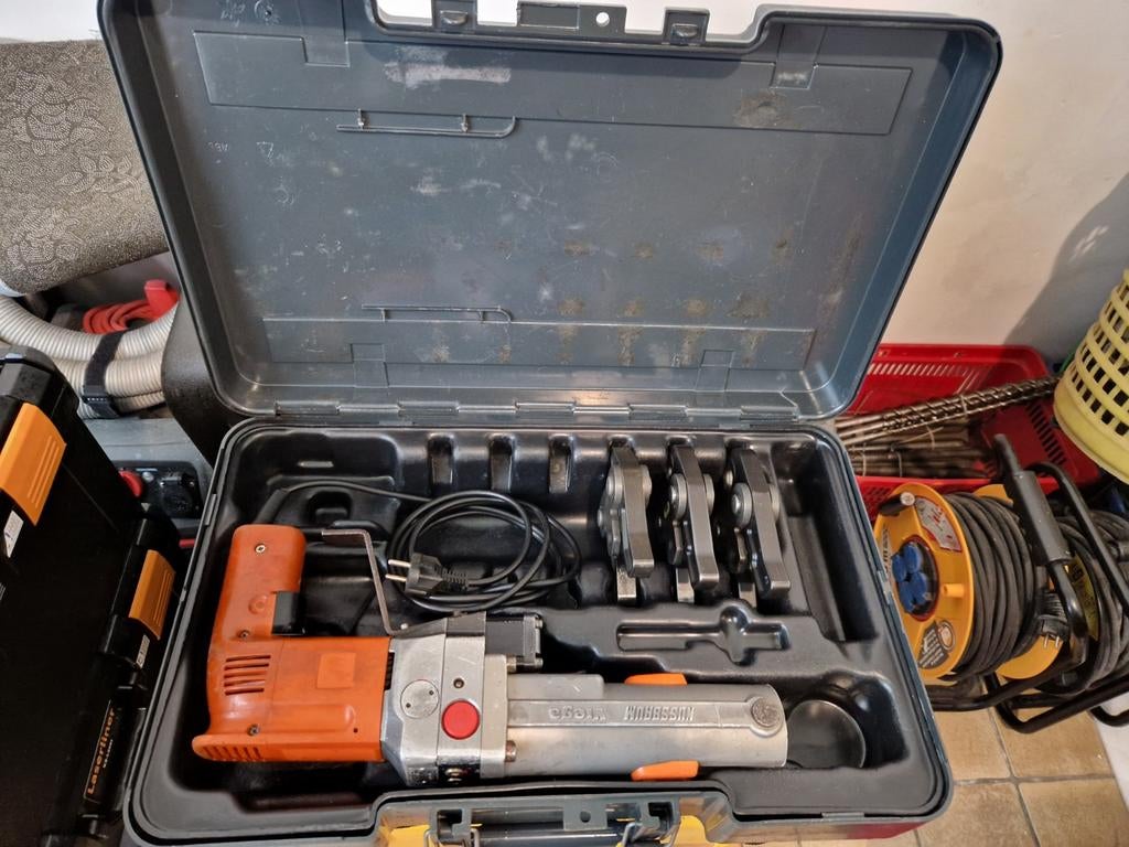 Viega + krimptang met 3 klauwen, Ophalen