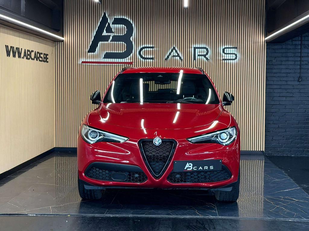 Alfa Romeo Stelvio 2.0T AWD Super * GARANTIE 12 MOIS *, Autos, Alfa Romeo, Achat, Euro 6, Entreprise, Noir