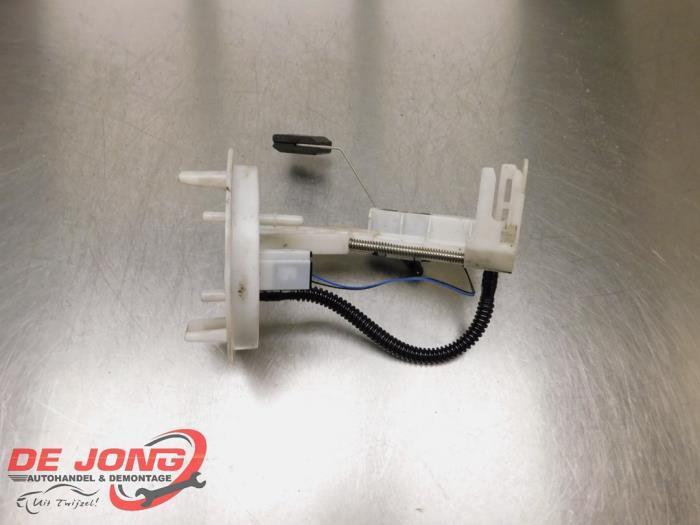 Tankvlotter van een Mercedes E-Klasse, Auto-onderdelen, Overige Auto-onderdelen, Mercedes-Benz, Gebruikt, 3 maanden garantie, Ophalen of Verzenden