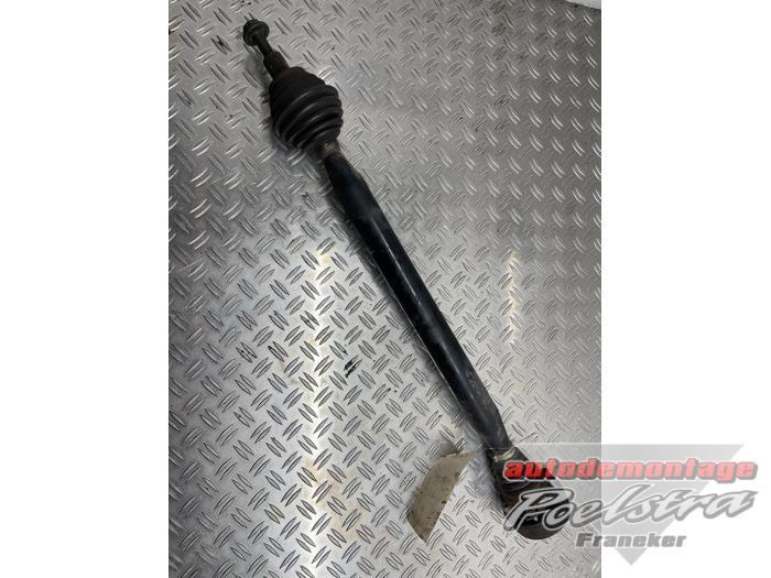 Arbre de transmission avant droit d'un Volkswagen Golf, Autos : Pièces & Accessoires, Freins & Transmission, Volkswagen, Utilisé