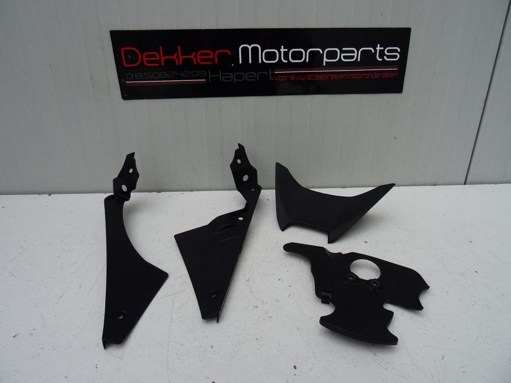 4x Afwerkkap / Afwerkkapjes Yamaha YZF R6 2017-2018-2024, Neuf, -, -, -