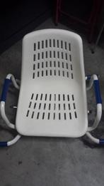 Draaibare badstoel voor mensen met beperkte mobiliteit, Diversen, Verpleegmiddelen, Ophalen, Zo goed als nieuw