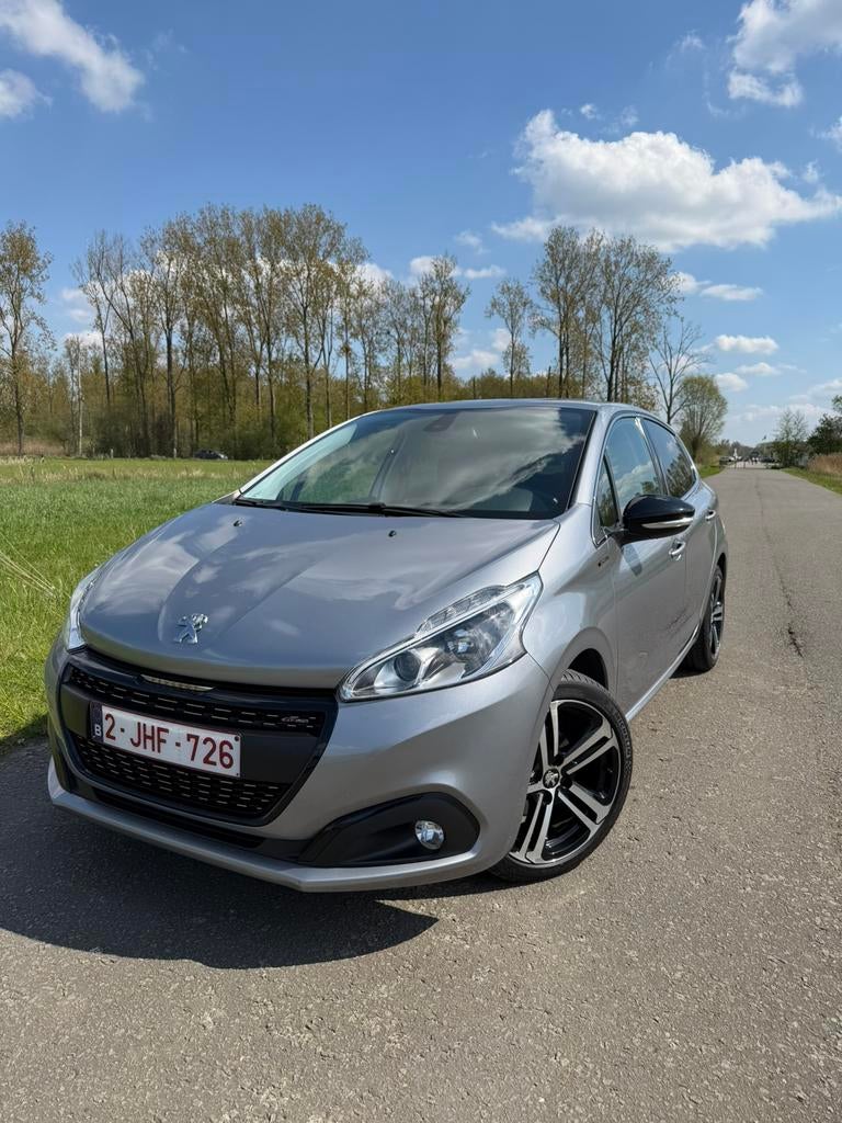 Peugeot 208 (2019) 1.2 Puretech GT Line, Autos, Peugeot, Argent ou Gris, Achat, Euro 6, Boîte manuelle