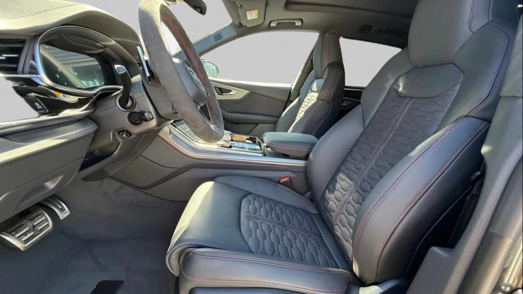 NEW RSQ8 PERF SPORTUITL/HEAD/PANO/B&O/4WS/BLACP/305/TREKH, Auto's, Audi, Leder, 5 zetels, Parkeerassistent, SUV of Terreinwagen