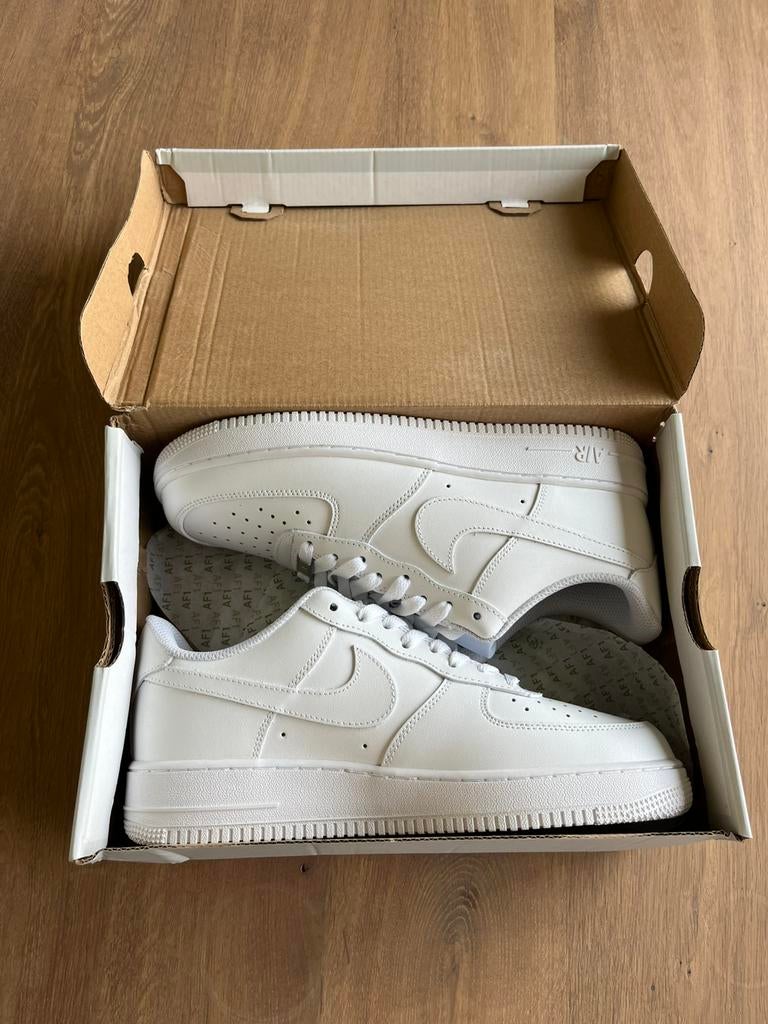 Nike Air force 1 (maat 44), Enlèvement ou Envoi, Comme neuf