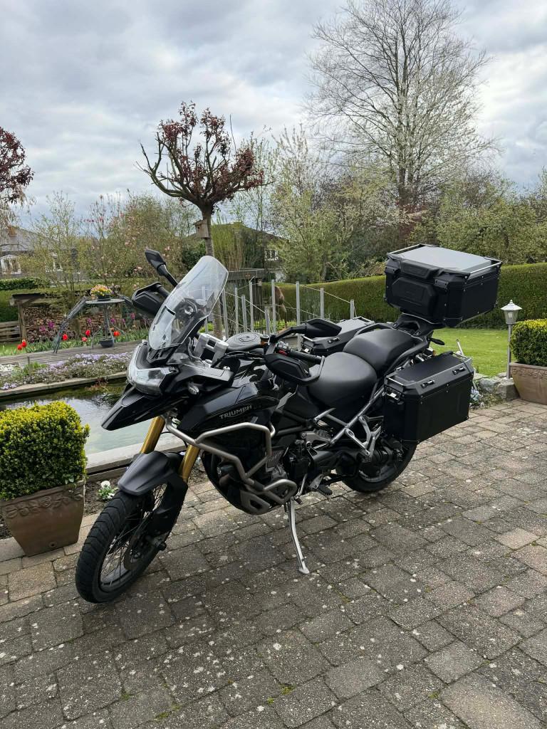 Triumph Tiger 1200 Rally Explorer Noir 2024 - Garantie 1 an, Permis Moto A, Plus de 35 kW, Poignées chauffantes, Particulier