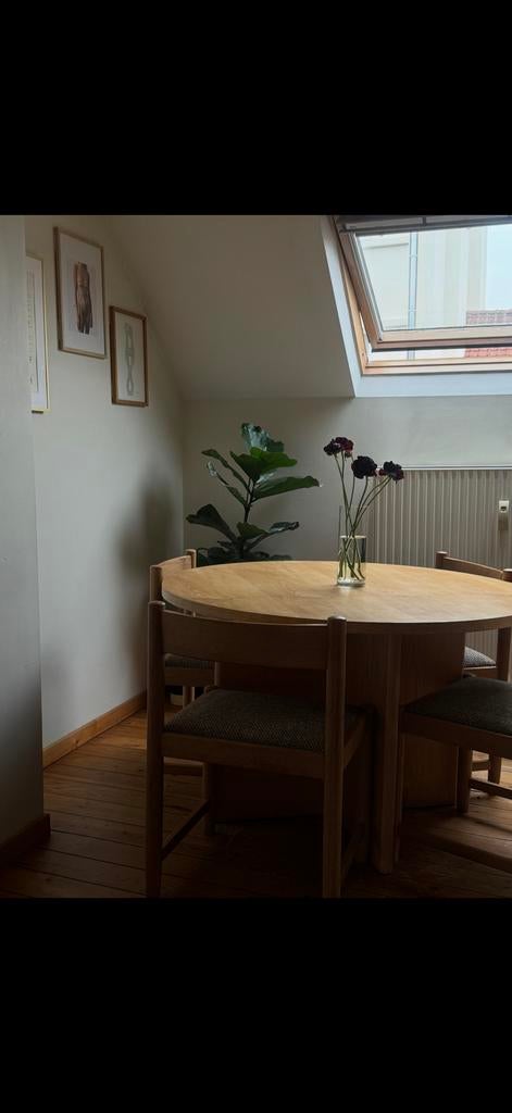 Table ronde en bois massif, Maison & Meubles, 100 à 150 cm, Quatre personnes, Chêne, Rond