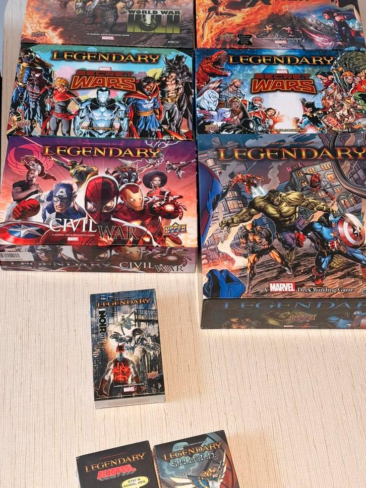 Marvel LEGENDARY met small box en big box expansies, Hobby & Loisirs créatifs, Jeux de société | Jeux de cartes, Comme neuf, Enlèvement