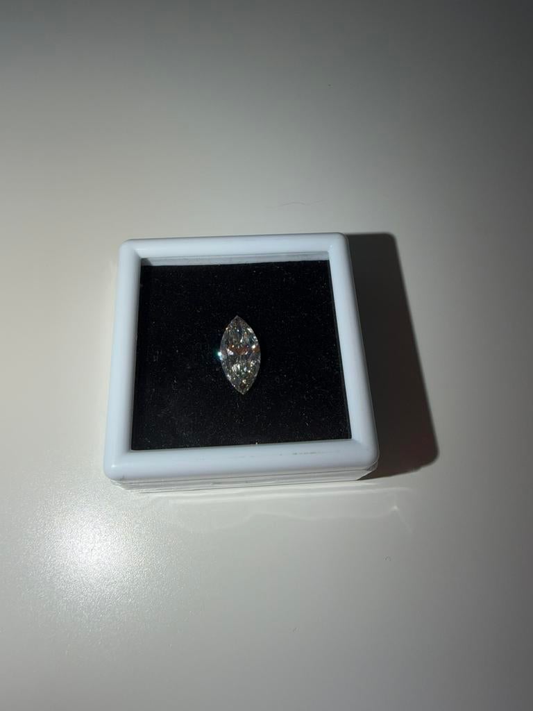 Diamant 2,01 ct certifié – marquise – idéal bijou, Enlèvement ou Envoi, Comme neuf