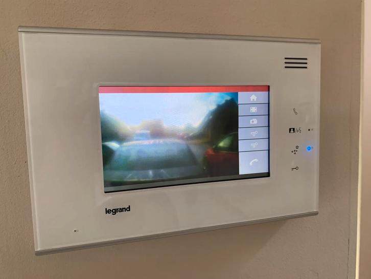 Video binnenpost Legrand, TV, Hi-fi & Vidéo, Caméras de surveillance, Comme neuf, Enlèvement ou Envoi