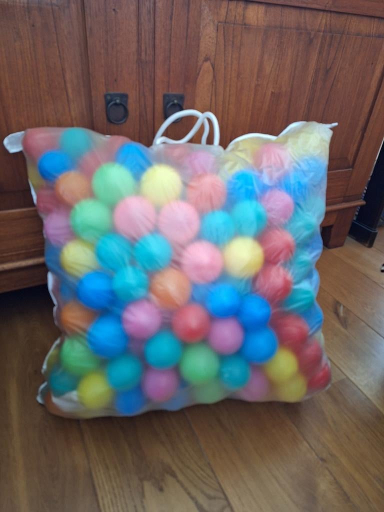 Piscine à balles pliable, Enfants & Bébés, Enlèvement, Utilisé