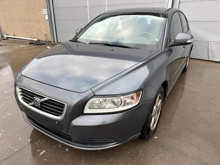 Volvo S40, Autos, Volvo, Entreprise, Achat, S40, Diesel, Break, 5 portes, Boîte manuelle, Argent ou Gris, Entretenue par le concessionnaire