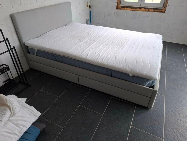 Comfortabel tweepersoonsbed met opbergruimte, Huis en Inrichting, Slaapkamer | Boxsprings, Gebruikt, 140 cm, 200 cm, Tweepersoons