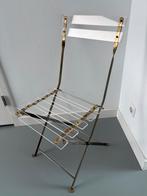Chaise pliante en plexiglas des années 1970, Enlèvement ou Envoi, Métal, Utilisé, Hollywood Regency