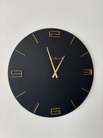 Richmond Interiors Wandklok Byram Zwart/Goud - Nieuwstaat, Ophalen of Verzenden, Nieuw, Analoog, Wandklok