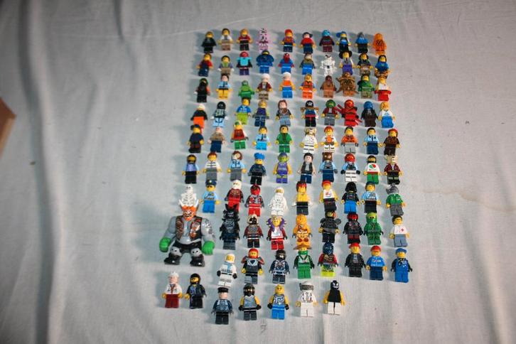 100 x LEGO minifig minifiguren city ninjago star wars 1, Enfants & Bébés, Jouets | Duplo & Lego, Lego, Enlèvement
