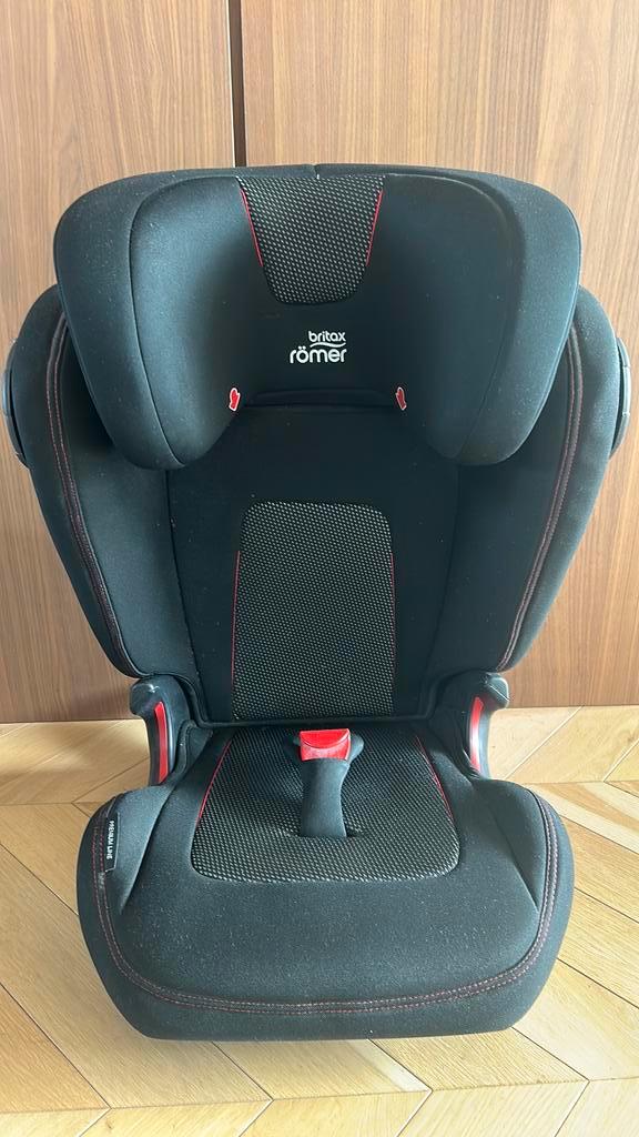 Britax Römer KIDFIX III M autozitje/car seat/ siege auto, Enfants & Bébés, Sièges auto, Comme neuf, Enlèvement