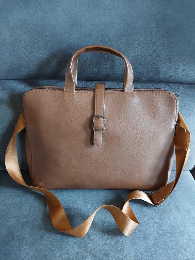 Porte documents ou ordinateur, Enlèvement