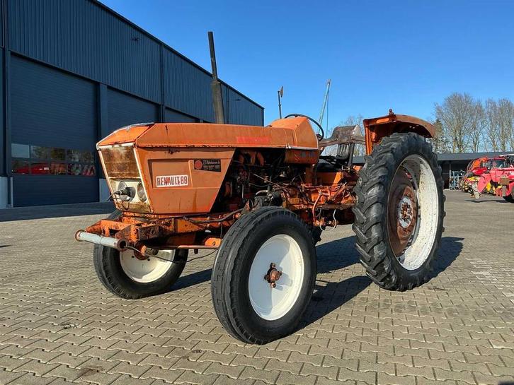 Renault 88 Tweewielaangedreven landbouwtractor, Zakelijke goederen, Landbouw | Tractoren, Renault, Gebruikt
