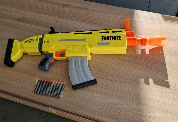 Nerf Fortnite AR-L, Kinderen en Baby's, Speelgoed | Buiten | Actiespeelgoed, Zo goed als nieuw, Ophalen