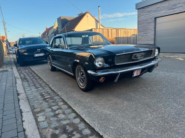 Ford Mustang coupe 1966 4,7L 289 V8, Auto's, Ford USA, Particulier, Mustang, Benzine, Coupé, 2 deurs, Automaat, Zwart, Zwart, Achterwielaandrijving