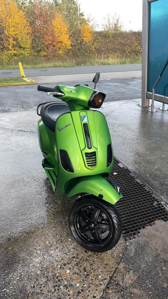 Vespa s50 A classe 2t !!!, Fietsen en Brommers, Scooters | Vespa, Zo goed als nieuw, Klasse A (25 km/u), Tweetakt, Ophalen