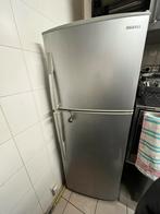 Samsung koelkast met vriezer – zilver/RVS look, Elektronische apparatuur, Koelkasten en IJskasten, Ophalen, Met vriesvak